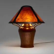 Dirk Van Erp, Large and Early table lamp, c. 1908, hammered copper, mica