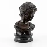 Vincenzo Cinque, Napoli 1882 - 1964 / Testa di scugnizzo / Firmato V Cinque sul retro, bronze