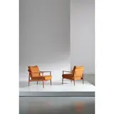 Senza titolo by A Pair Of Armchairs By Knoll, offered Jun 2022