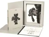 Gone 2019 cofanetto con by Kaws, offered Jan 2021