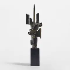 Alicia Penalba, Infant du sorcier, 1955, patinated bronze