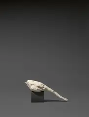 Oiseau by Pablo Picasso, 1950, Keramik, modelliert und geritzt. Länge 17 cm (6 ¾ in.), sold May 2024