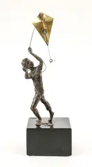 Boy Flying Kite by Curtis Jeré, bronze sculpture mounted to a painted wooden plinth, offered May 2023