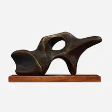 Barbara Hepworth, Reclining Figure (Trenona), 1958, bronze