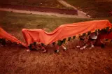 Lynn Johnson, Untitled (Children making a Dragon at Three Rivers Arts Festival, 1984, chromogenic print