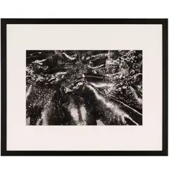 Mario De Biasi, Belluno 1923 - Milano 2013 / Argentina. L'ultima doccia, 1956, Stampa alla gelatina al bromuro d'argento su carta baritata
