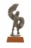 Tom Knapp, Featured in this lot is this, bronze sculpture