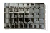 Adolf Luther, Hohlspiegelobjekt, 1977, 16 konvexe und 24 konkave Spiegel-Quadrate in Acrylglaskasten