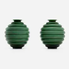 Napoleone Martinuzzi, Deco vases, pair, 1998, incamiciato glass