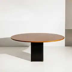 Senza titolo by A Table By A. & T. Scarpa, offered Jul 2025