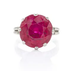 Senza titolo by Ruby And Diamond Ring A Platinum, offered Jul 2025