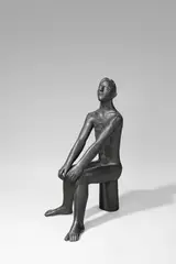Hermann Blumenthal, Sitzender auf Baumstumpf, 1930, Bronze mit schwarzer Patina