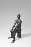Hermann Blumenthal, Sitzender auf Baumstumpf, 1930, Bronze mit schwarzer Patina