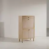 An Italian Bar Cabinet, Senza titolo
