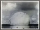 Thomas Ruff, bi01“ (aus der Serie „jpegs“), 2007, C-Print, Diasec, im Künstlerrahmen