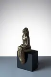 Vladislav Urban, Sitting, brass, marble