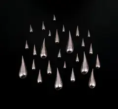 Xawery Wolski, GOTAS (DROPS) PLATINO Teardrop, Sculpture Installation