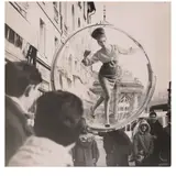 Melvin Sokolsky, Du Taxi (Simone D'Aillencourt) (for 'Harper's Bazaar')
