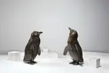 Pinguin“ (Kopf geradeaus) und „Pinguin“ (Kopf nach oben rechts). 1914/20 / Nach 1922 by August Gaul, Bronze mit schwarzbrauner Patina, sold Nov 2019
