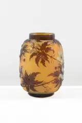 Établissements Gallé, Vase en verre multicouche dégagé à l'acide, circa 1900, Acid-etched multi-layered glass vase, circa 1900, signed