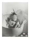 Cecil Beaton, A Vogue Aage Thaarup hat feature