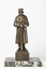 Otakar Švec, General M. R. Štefánik, 1920s, bronze, marble