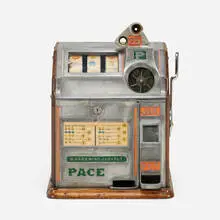 Pace Manufacturing Co., 25-Cent Bantam Gum Fruit slot machine, c. 1935, enameled cast aluminum, chrome-plated steel, oak, glass, paper