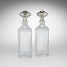 Shreve & Co., 14th Century decanters with stoppers, pair
