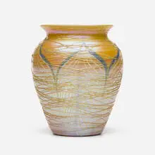 Durand, Pulled-feather vase, c. 1925, hand-blown glass with applied Spider Webbing threads