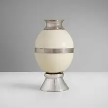 Christian Dior, Vase