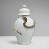 Chinoiserie, Covered vase with snake