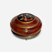 Gustav Lohse, Round table casket with inset plaque