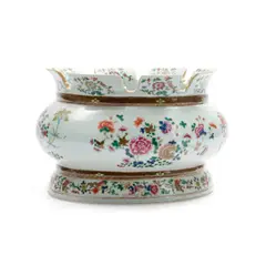 Large Chinese Export Porcelain Monteith, late 18th/early 19th century,, oval shape polychrome enamel decorated in the famille rose palette, max