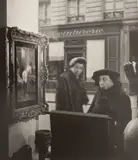 Robert Doisneau, Le Regard oblique. Vitrine de Romi, Paris, 1948, 6 Vintages. Silbergelatineabzüge