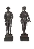 George Edward Wade, pair of patinated bronze figures of Grenadier Guards, circa 1920, patinated bronze