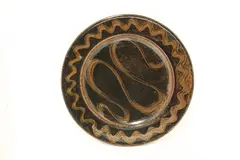 Ray Finch, Ray Finch (1914-2012), a stoneware charger