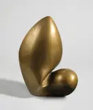Jean Arp, Traumfrucht“. 1965/ 1976, Bronze, mit goldfarbener Patina. Höhe: 31 cm (12 ¼ in.)