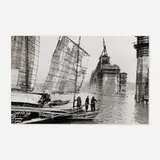 Marc Riboud, Construction du premier pont sur le Yangzi Jiang, Wuhan, Chine, 1957, 1957, gelatin silver print