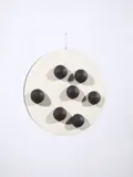 Gerhard von Graevenitz, Zweiseitiges Spielobjekt mit 7 Halbkugeln, 1964, Holzobjekt: Scheibe, beidseitig mit beweglichen Halbkugeln. Durchmesser: 50 cm, Tiefe: 10 cm (19 ⅝ in., Tiefe: 3 ⅞ in.)