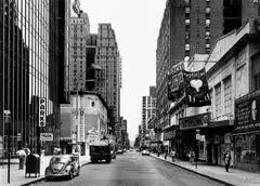 Thomas Struth, West 44th Street New York, 1978, Silbergelatineabzug, 1987. Agfa-Papier