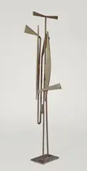 Zeichen by Hans Uhlmann, 1954, Stahl, galvanisiert. Höhe: 88,5 cm (34 ⅞ in.), sold May 2008