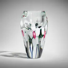 David Lotton, Paperweight vase with flowers (from the Reflection Series)