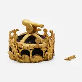 Asafo artist, Chief's crown, carved wood with gold leaf