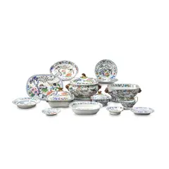 Extensive Davenport Ironstone Dinner Service, England, 19th century,