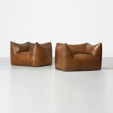 Mario Bellini, Le Bambole chairs, pair, 1972, buffalo leather