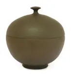 Alan Spencer-Green, Alan Spencer-Green (1932-2003), a matt glazed pot and cover
