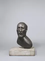 Bernhard Heiliger, Kopf Karl Hofer, 1951, Bronze mit schwarzbrauner Patina, auf Steinsockel montiert