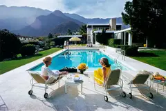 Slim Aarons, Poolside Pairs, 1970, C-Print, 2022