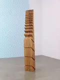 Claudia Comte, Funiculà Funiculì, 2013, Eichenholz
