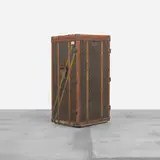 Louis Vuitton, trunk